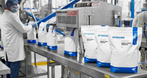 Brite gesteht vor Gericht: Tote Maus in Whey von MyProtein war eine komplette Lüge!