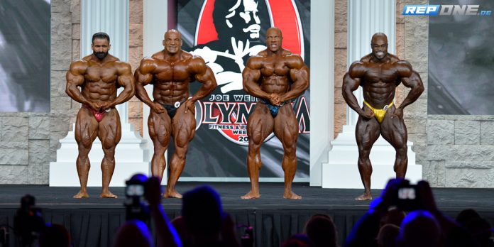 Bewertung-bei-einem-Bodybuilding-Wettkampf