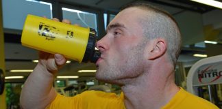 Roman Fritz präsentiert seine Pre-Workout-Nutrition