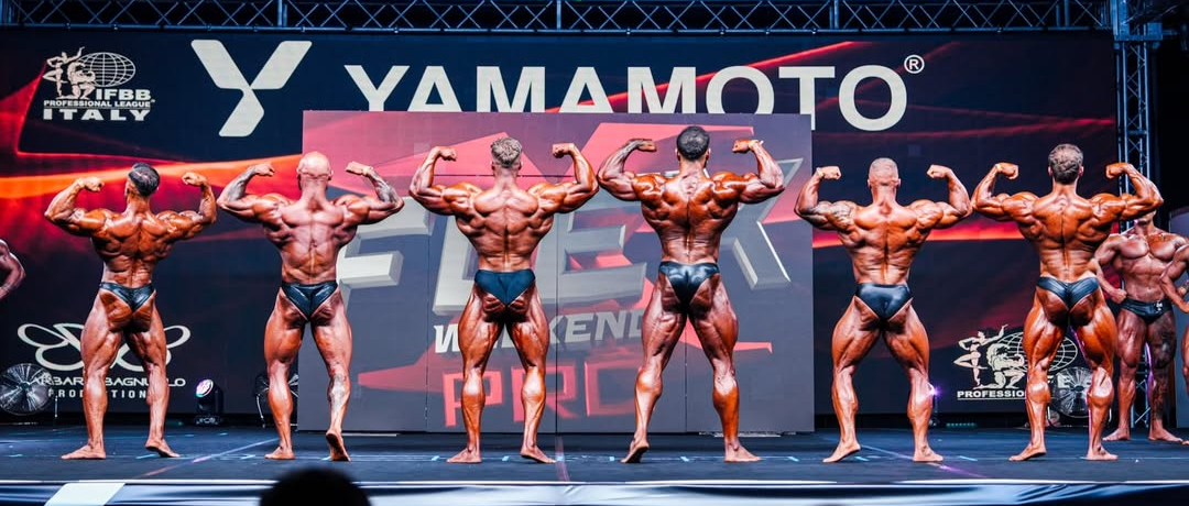 Classic Physique Flex Pro Italien 2026 Rückenansicht