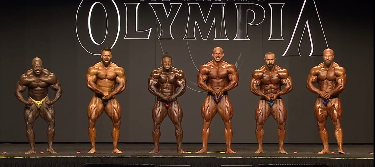 Vergleich um die Top 10 im Open Bodybuilding