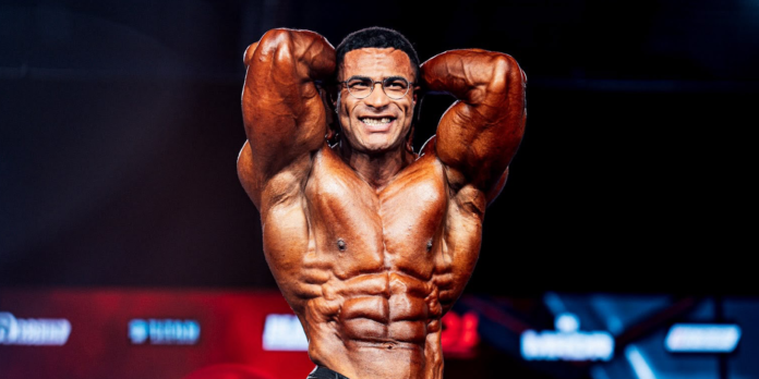 mr-olympia-2026-classic-physique-niall-darwen-gewinnt